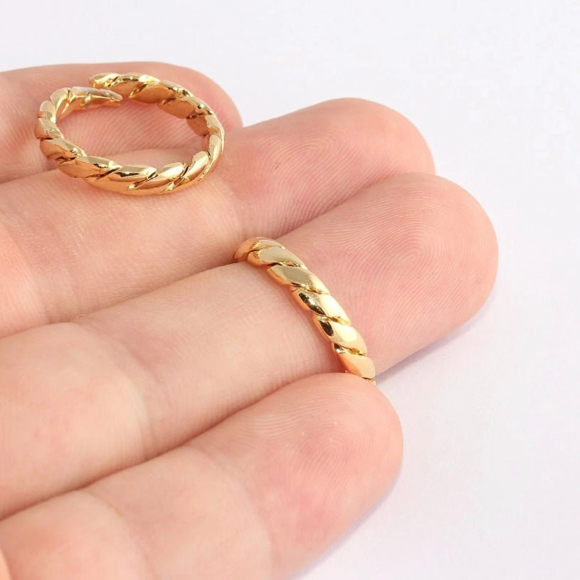 Simple gold rings – Sweet As Sugarcane