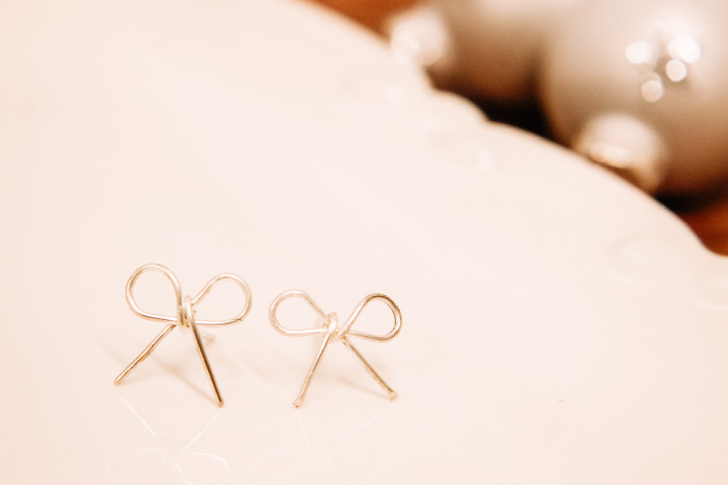 Sterling silver bow studs