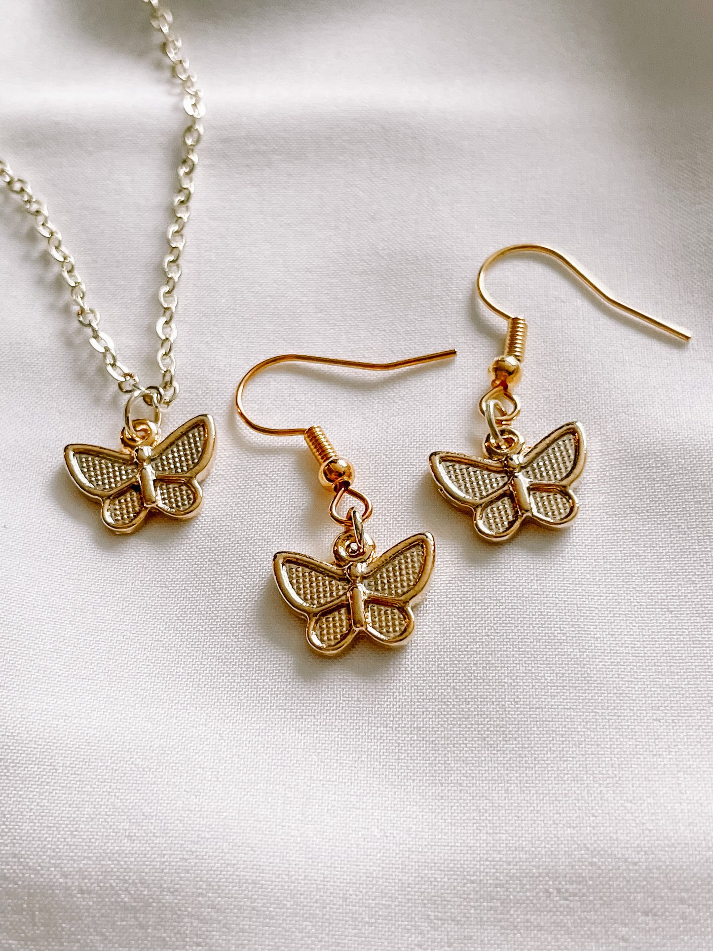 24k gold butterfly earrings