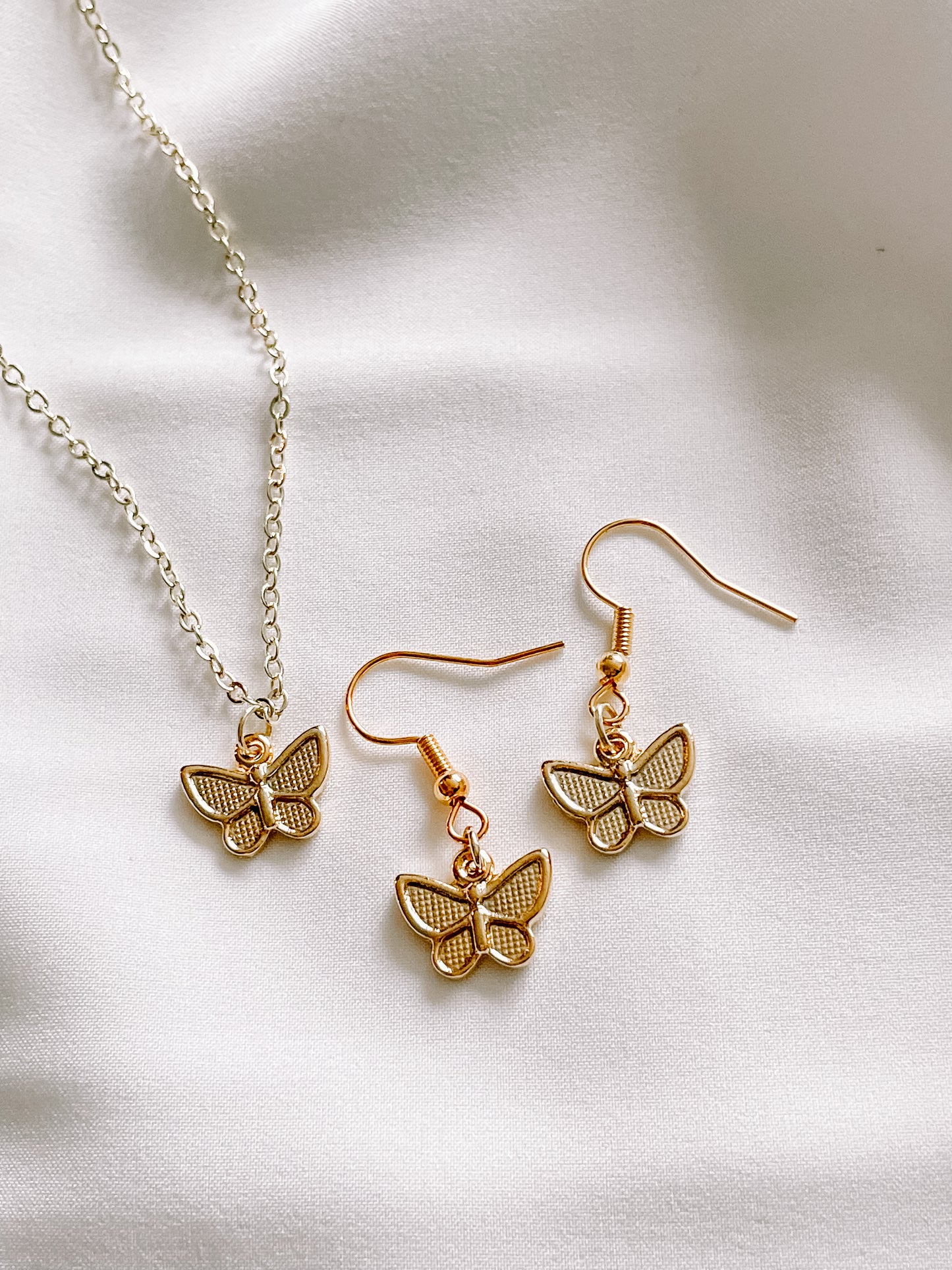 24k gold butterfly earrings
