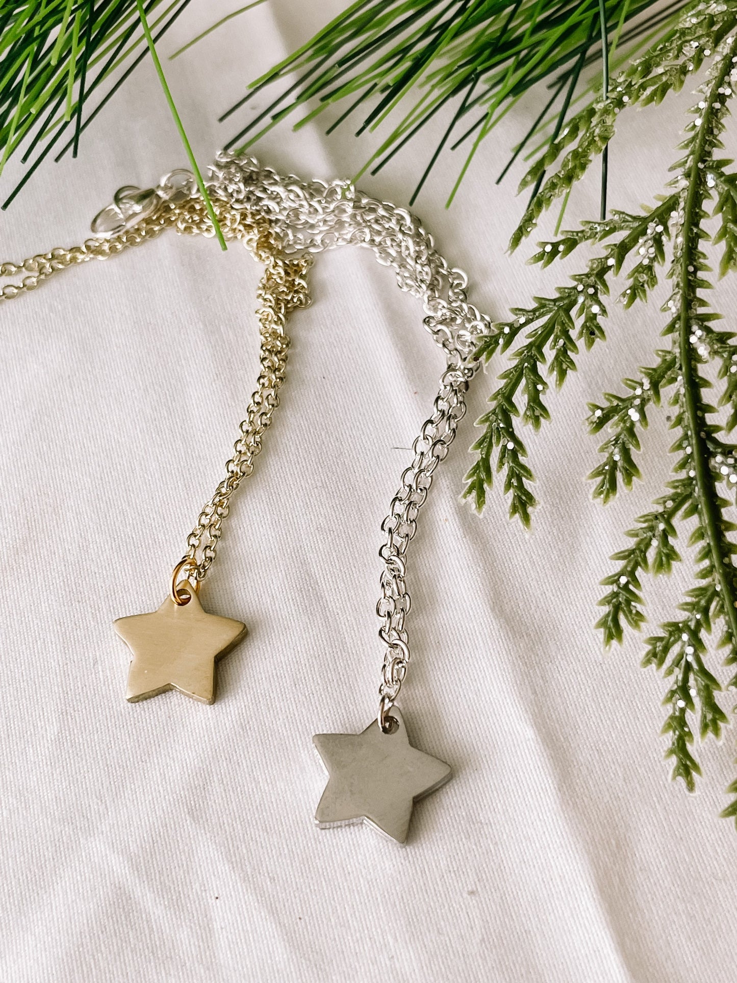 Big star charm necklace