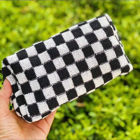 Checked zipper pouch